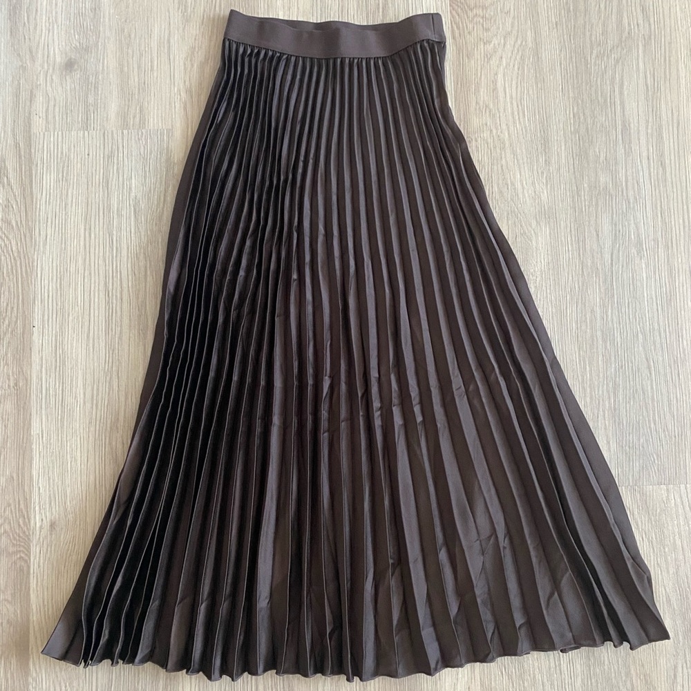 H&M Pleated Brown Midi Skirt